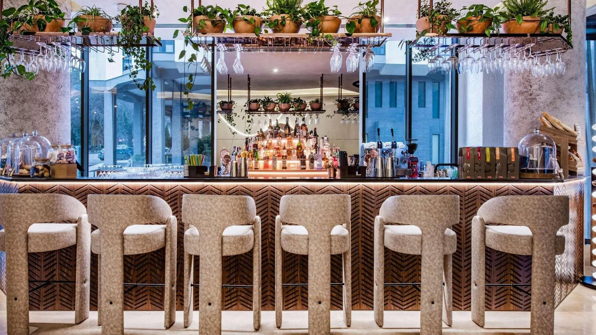Swissotel Тбилиси Отель